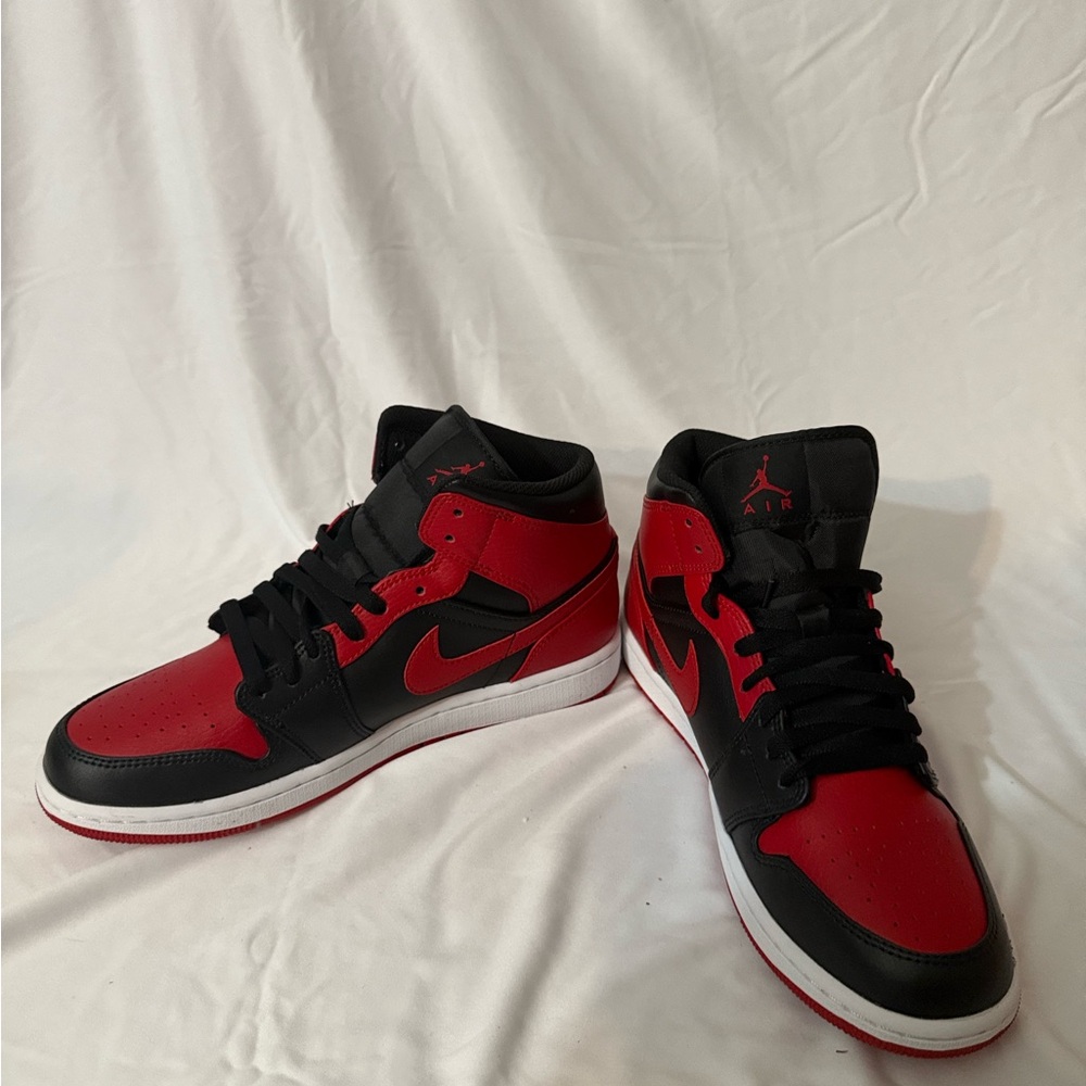Jordan Men's Red and Black High-Top Sneakers